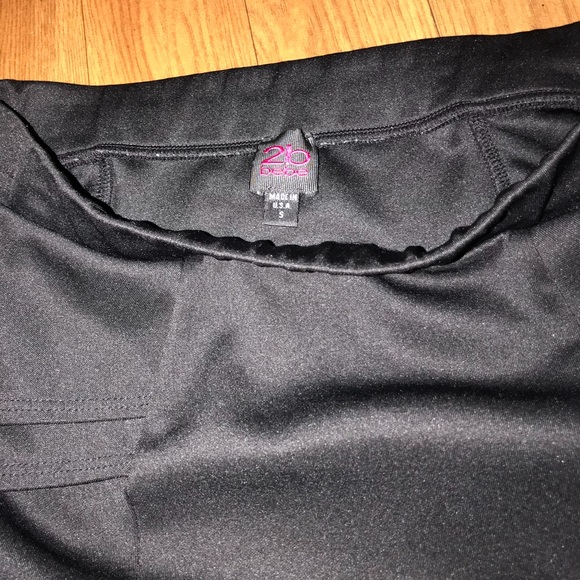 2b Bebe black skirt - Picture 2 of 2